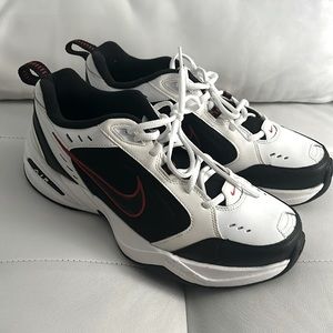 Men’s Nike - 9.5